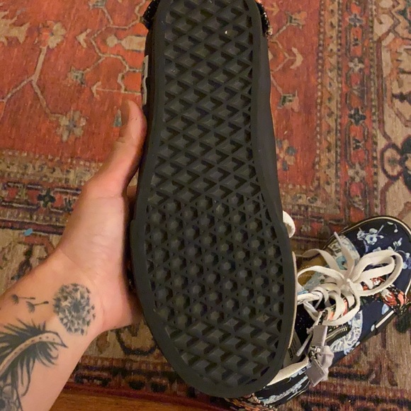 Vans high tops size 7 - Picture 6 of 6